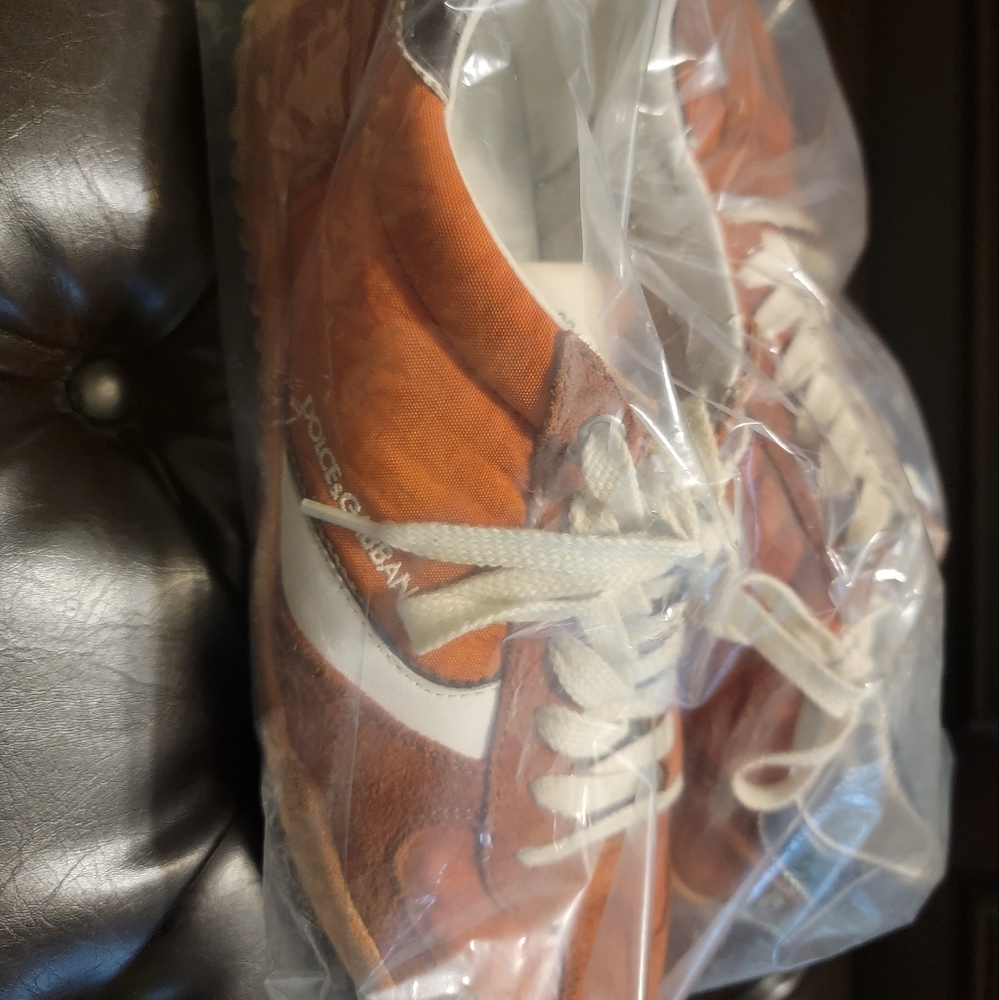 Dolce & Gabbana 9.5